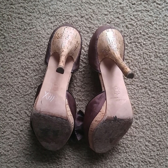 Shoes - Picture 3 of 3