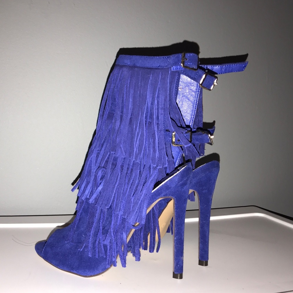 Peep toe fringe boogies (size 6.5)