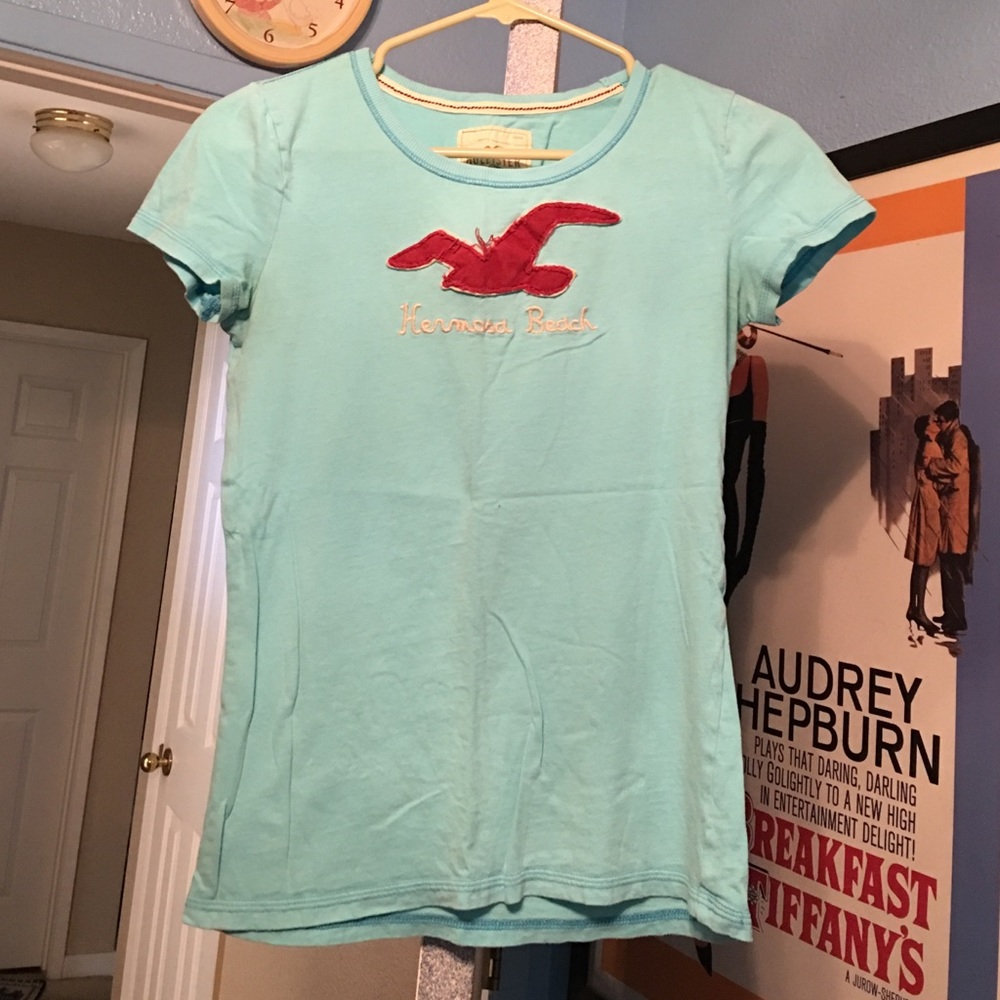 Hollister shirt
