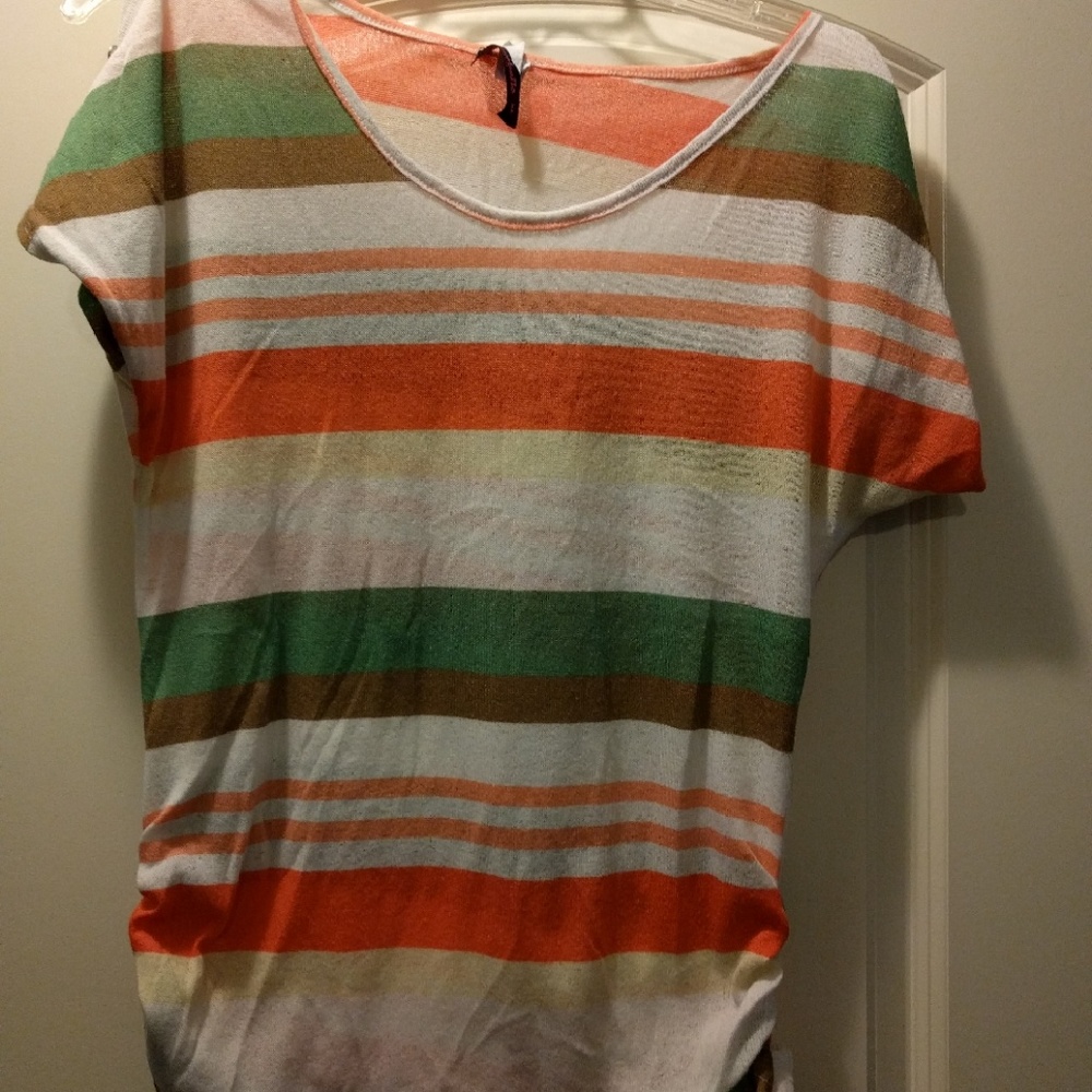 Multi colored short sleeve shirt