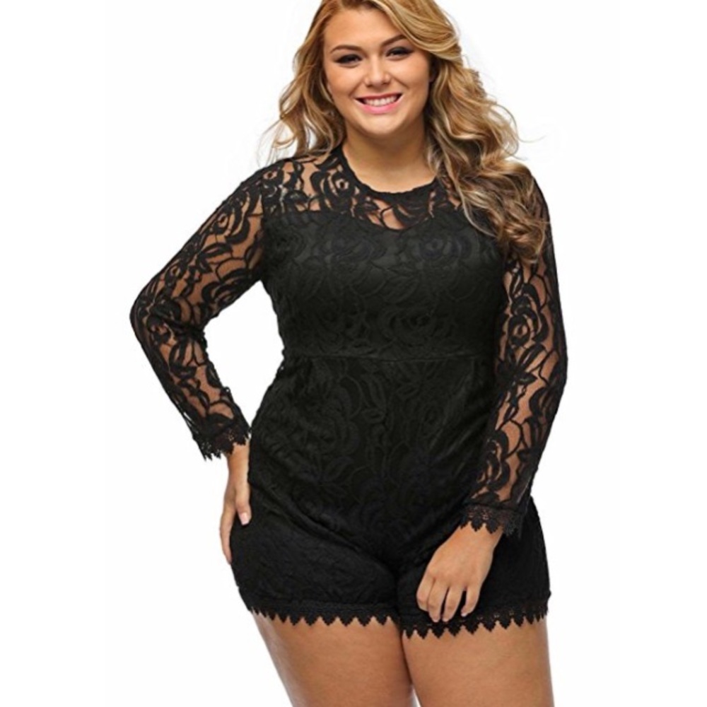 PLUS SIZE LACE ROMPER - Picture 1 of 4