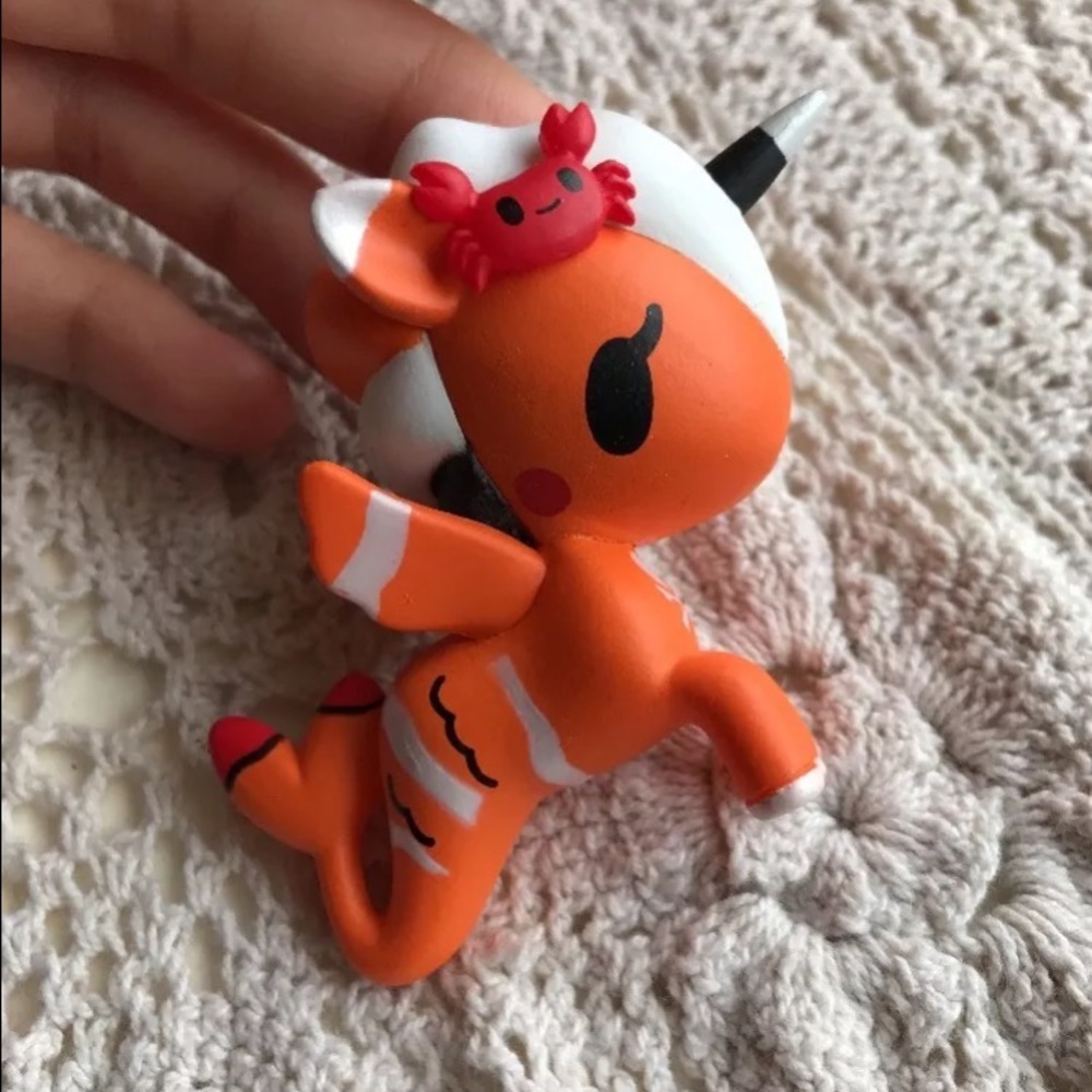 tokidoki Mermicorno Vinyl Figure ❤️💛