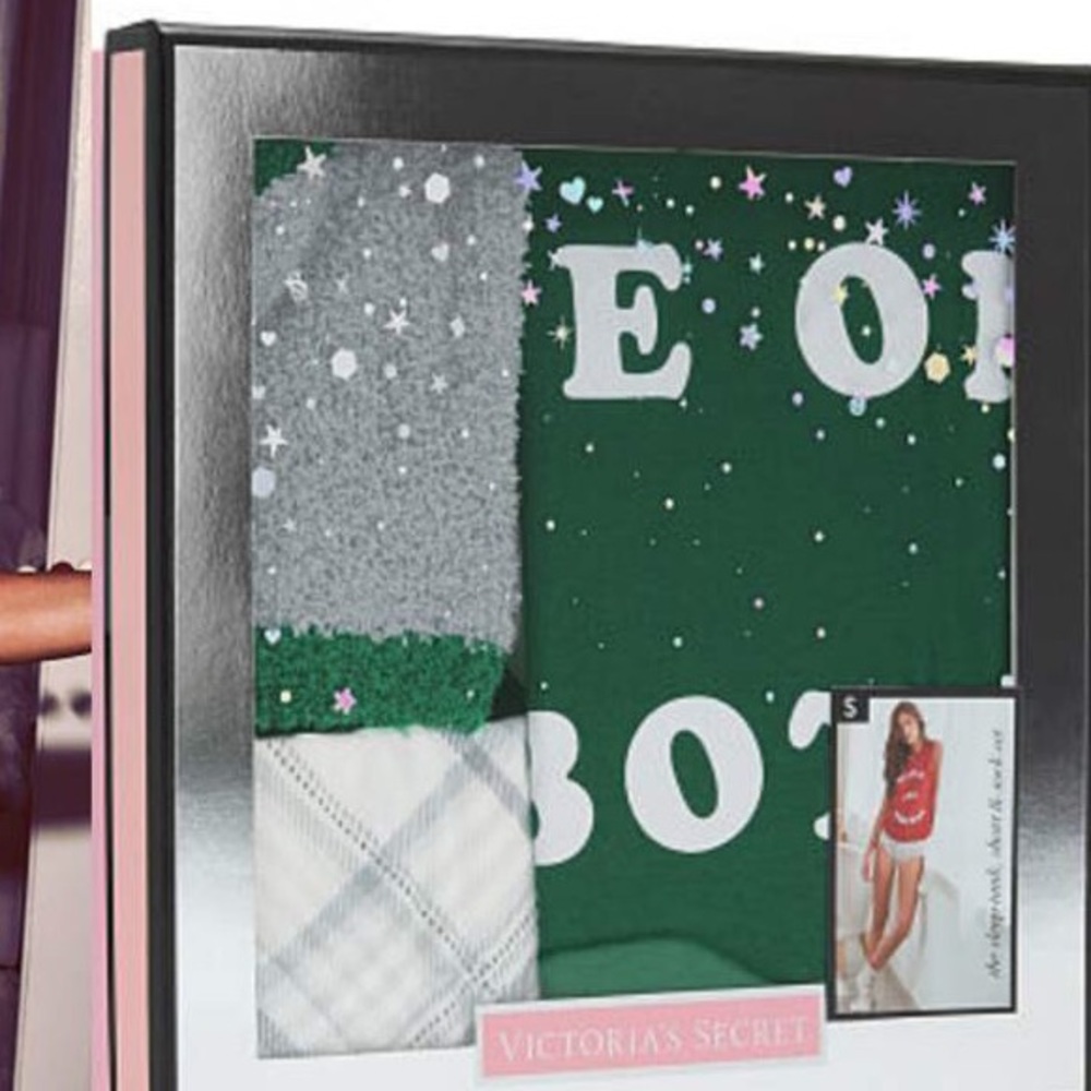 🎄3pc Christmas PJ Gift Set - Picture 2 of 5