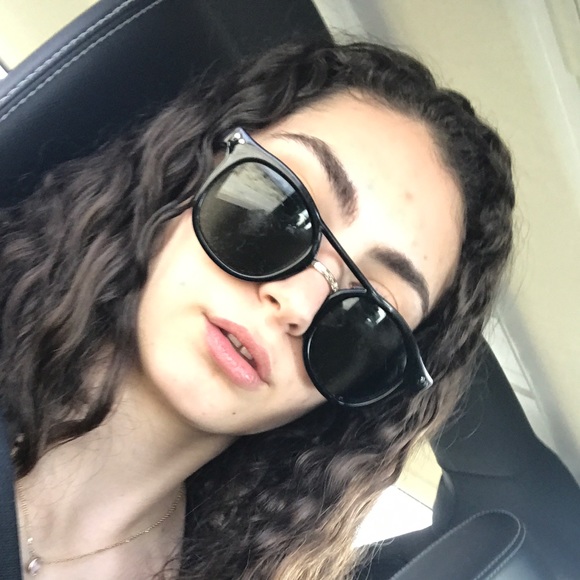 Meet your Posher, Morgan - Picture 1 of 1