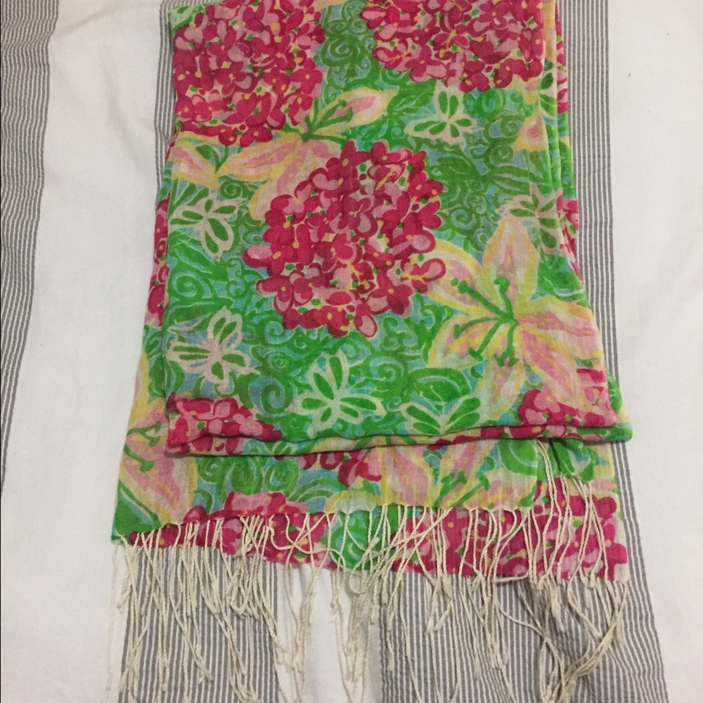 Lilly Pulitzer murfee scarf