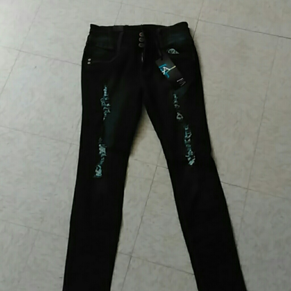 Jeans - Picture 2 of 4