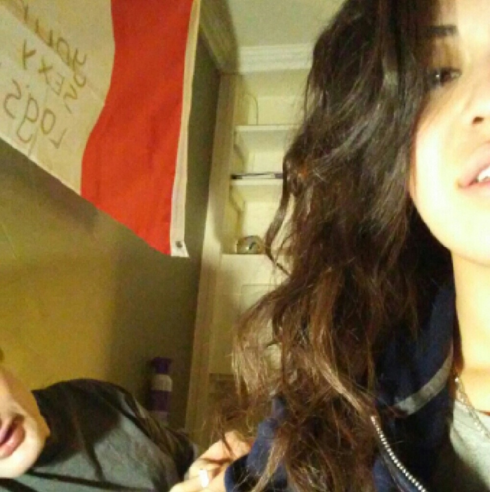 Meet your Posher, Halena