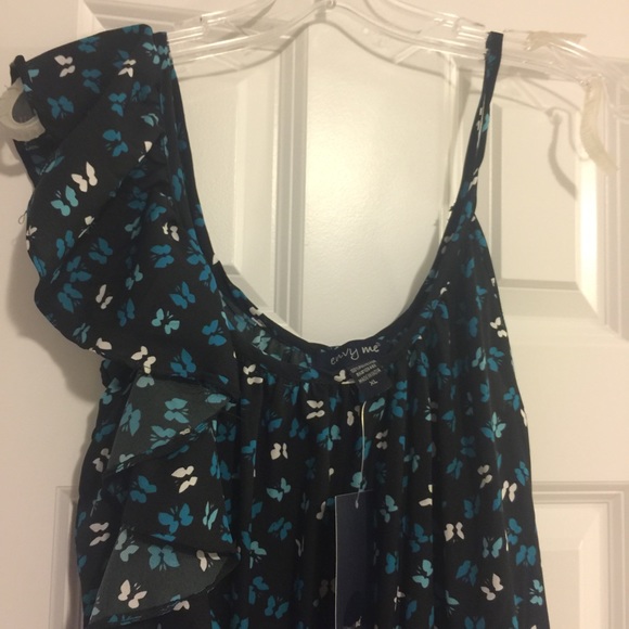 Asymmetrical Ruffle Dress - Picture 2 of 4