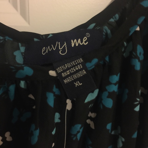 Asymmetrical Ruffle Dress - Picture 4 of 4