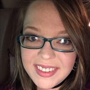 Meet your Posher, Mallory