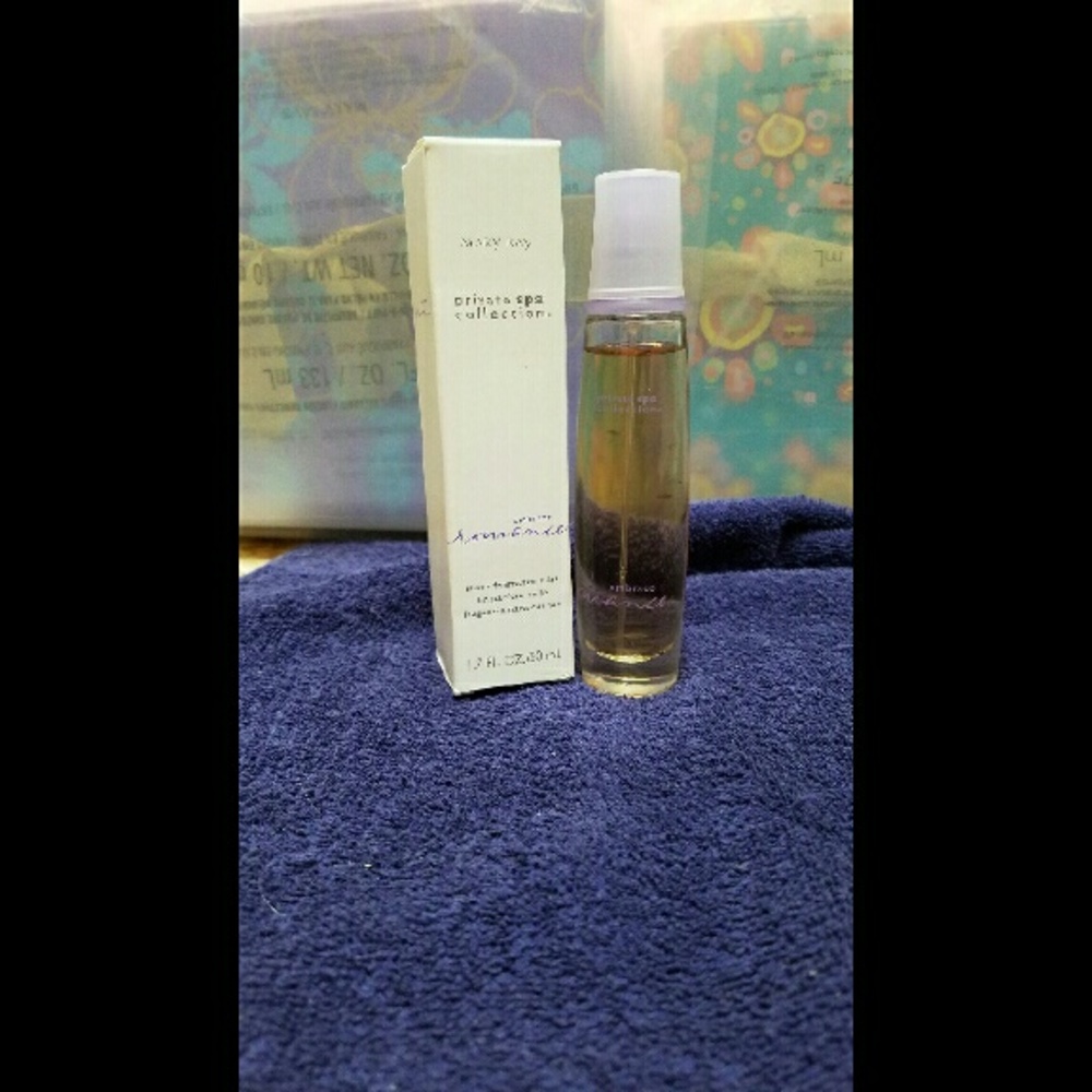 Mary kay - embrace romance body mist