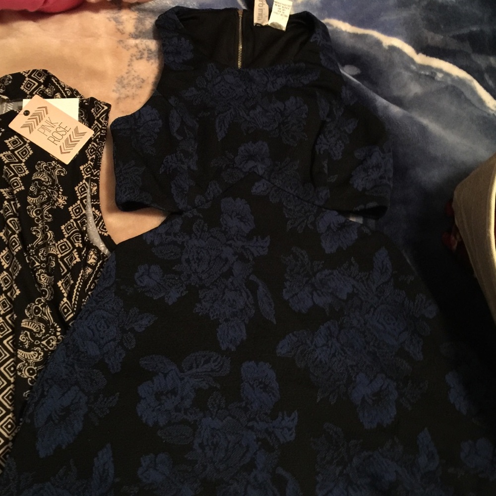 Dress bundle! - Picture 2 of 5