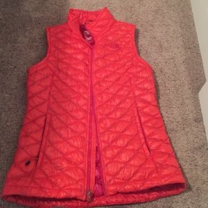 North face vest