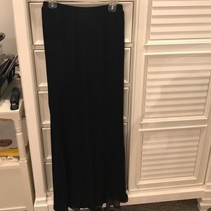 Pleated maxi skirt
