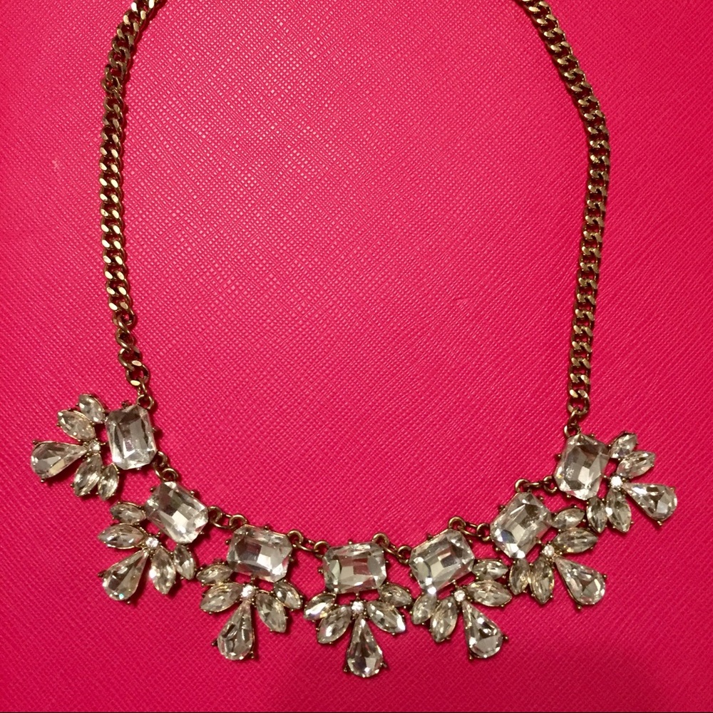 Beautiful rhinestone Ann Taylor Loft necklace