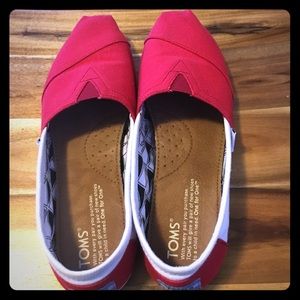 ❤️RED/WHITE TOMS❤️