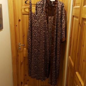 Reduced Today!!! 2 pc Leopard print nightie