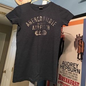 Abercrombie t shirt