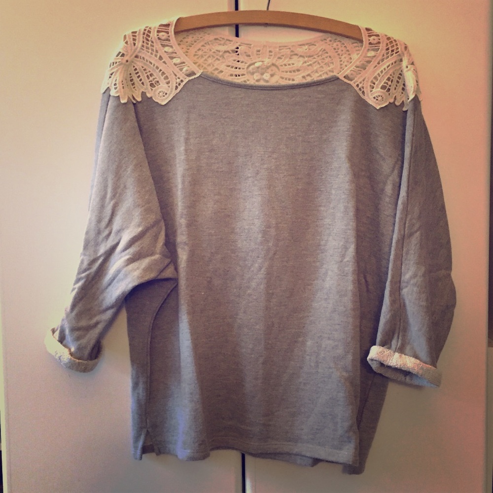 Grey sweatshirt with cream lace detail