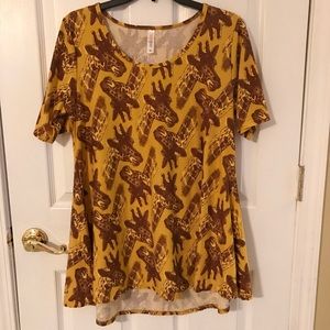 LulaRoe Giraffe Perfect T Medium