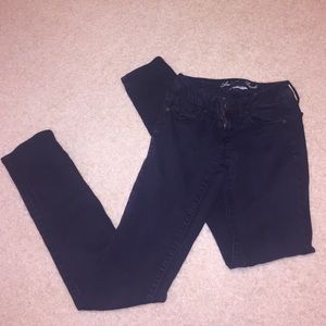 Black AE skinny jeans size 0