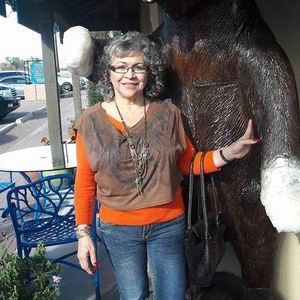 Meet your Posher, Susana