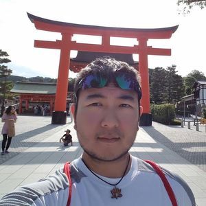 Meet your Posher, Hui