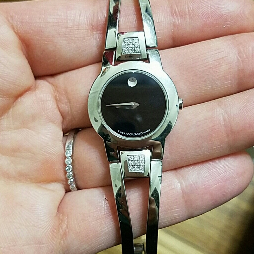 SALE 💥 AUTHENTIC MOVADO TIMEPIECE