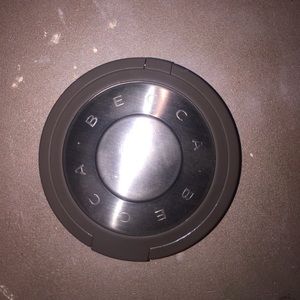 Becca Cream highlighter in pearl