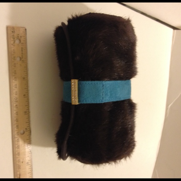 Stephanie jones faux fur makeup case - Picture 1 of 4