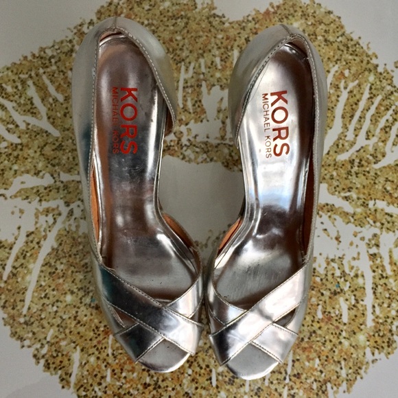 KORS Michael Kors Silver Metallic Cut-out Wedges - Picture 4 of 7