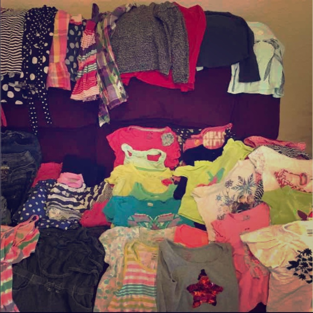 HUGE girls lot size six over 100 pcs