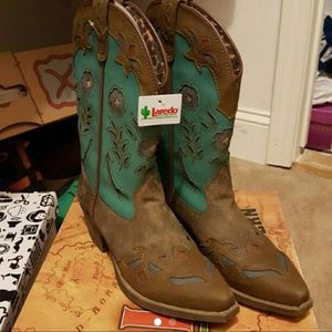 BRAND NEW LAREDO COWBOY BOOTS