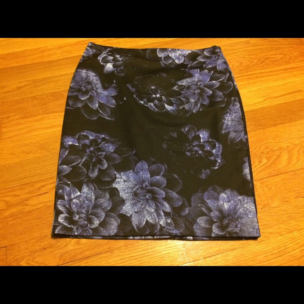 Ann Taylor Petite Floral Skirt New with Tag $79.99