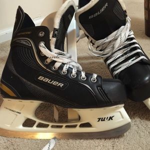 Ice skate shoes. Never been worn.