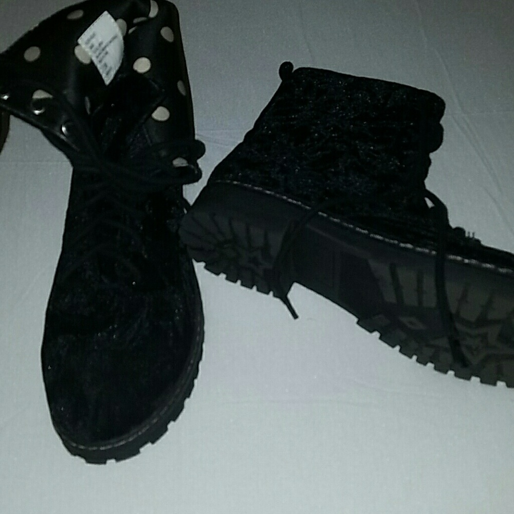 Velvet black lace up boots
