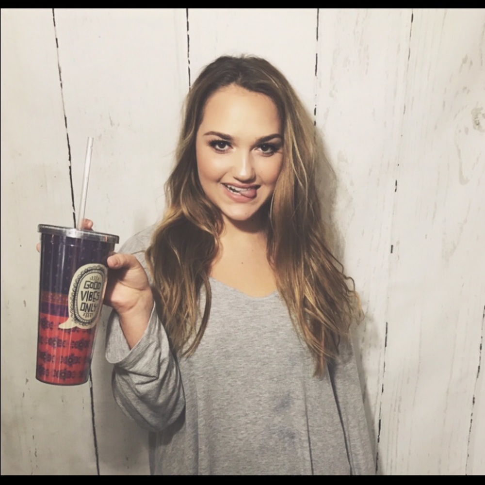 Meet your Posher, Hailey