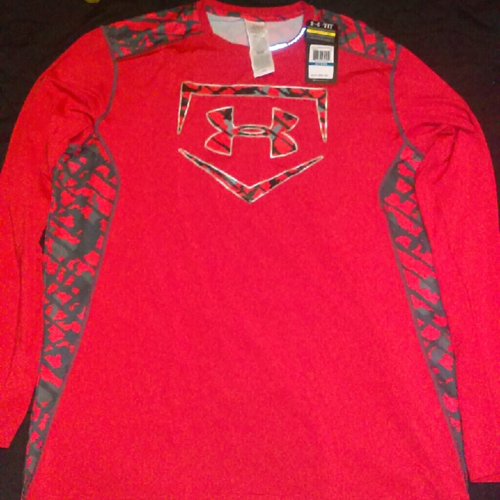 Under Armour baseball shirt