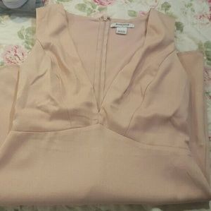 Medium deep v blush dress