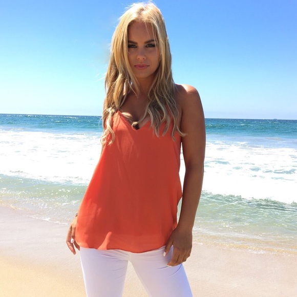 Dainty Hooligan Botique  Tops - Flirty blouse in tangerine