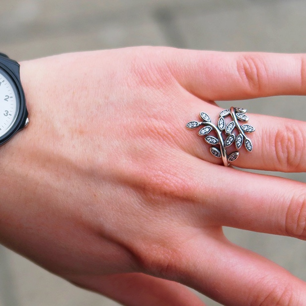 Pandora Leaves Ring