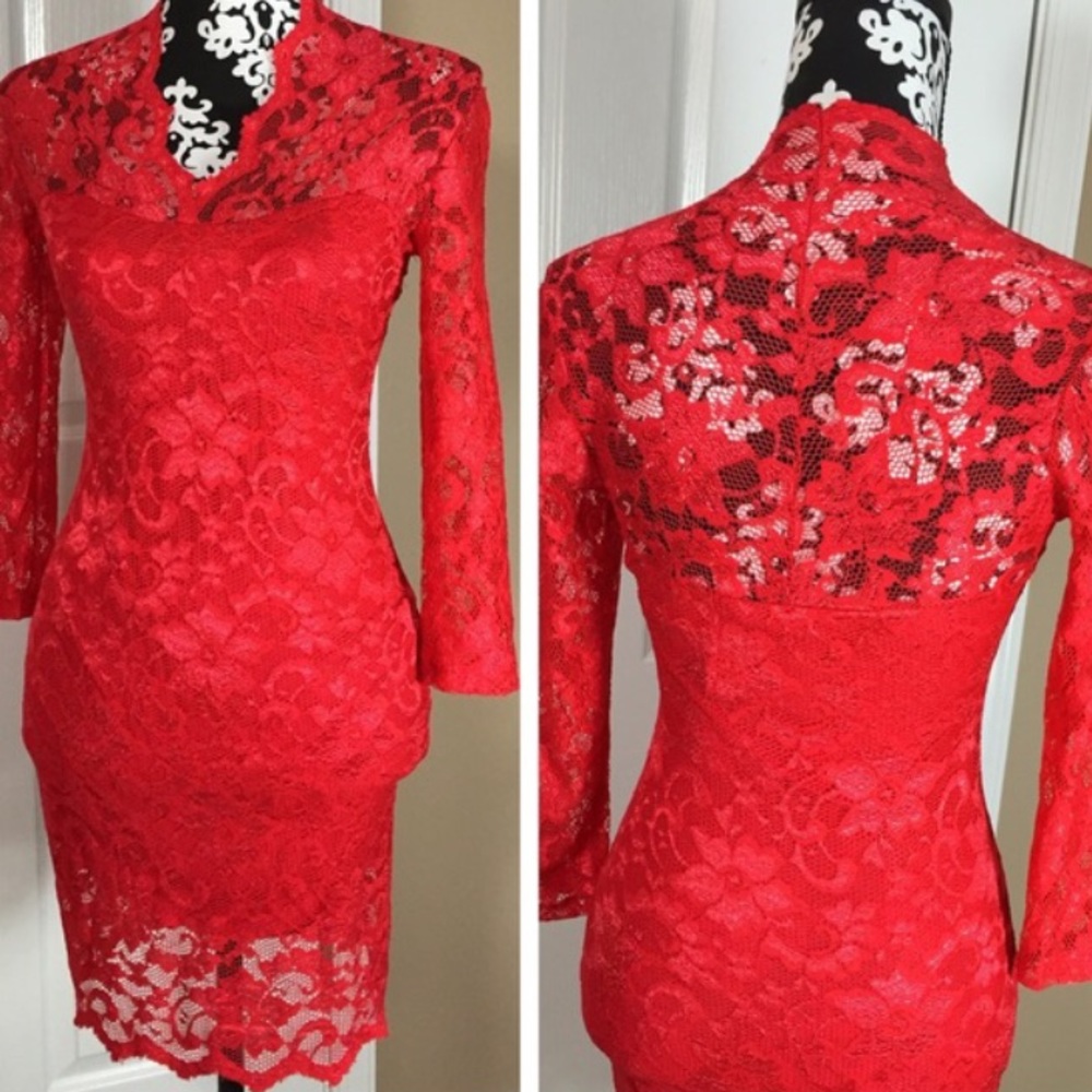 Gorgeus red lace dress