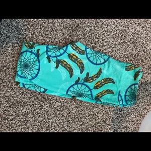 SOLD** Lularoe dream catcher leggings