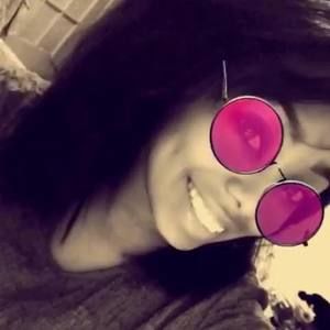 Meet your Posher, Briana