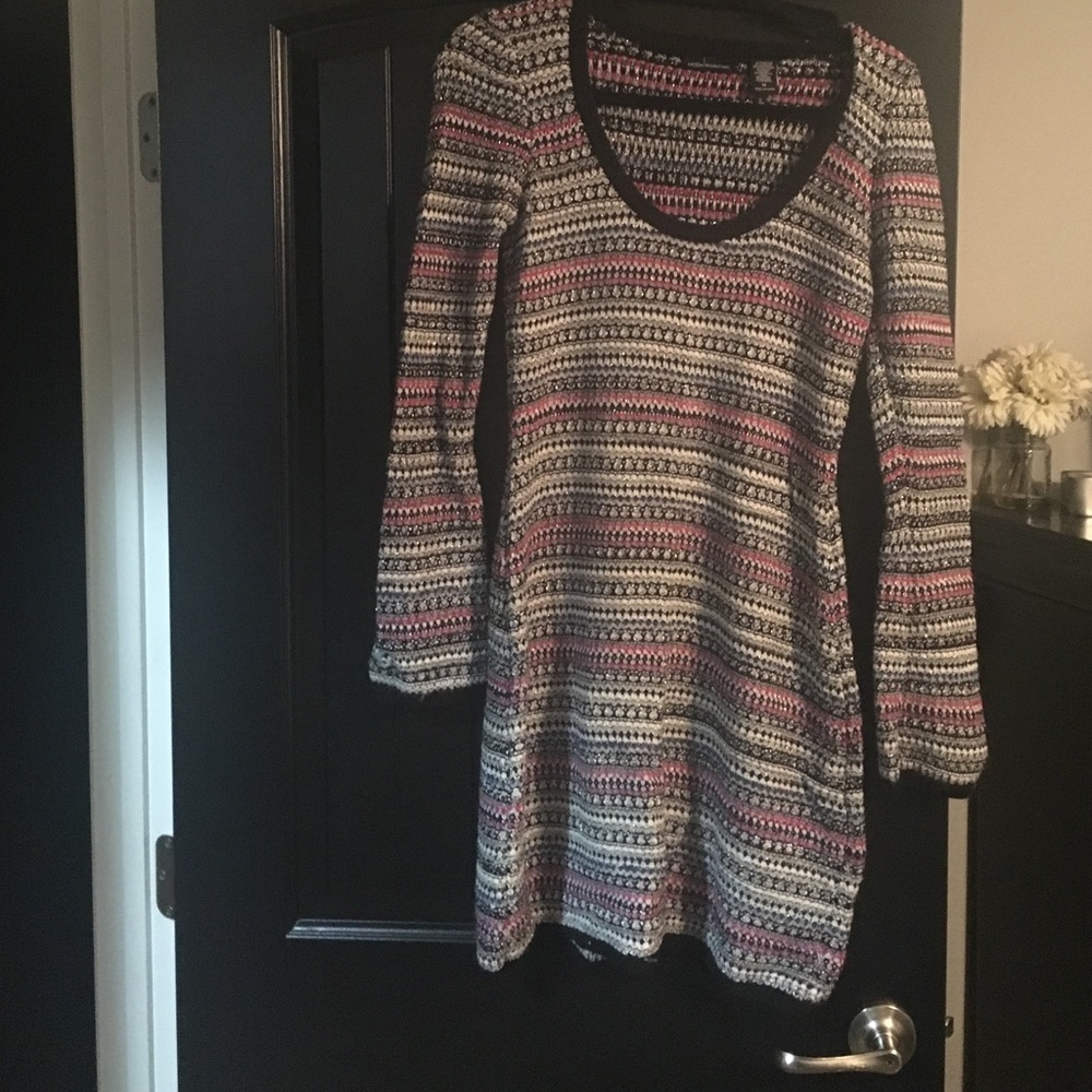 Sweater dress size medium. Moda International.