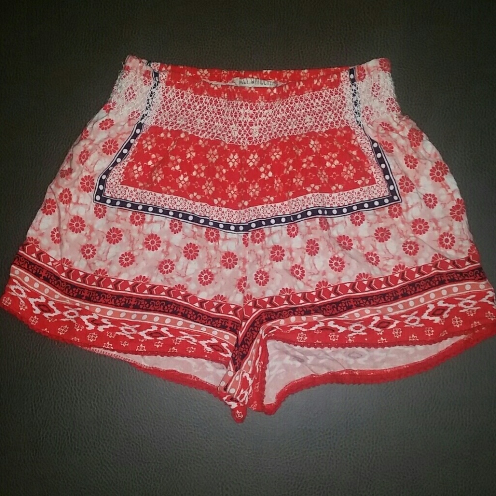 Stretchy floral print high waist shorts