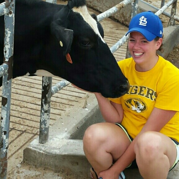 Meet your Posher, Julie - Picture 1 of 1