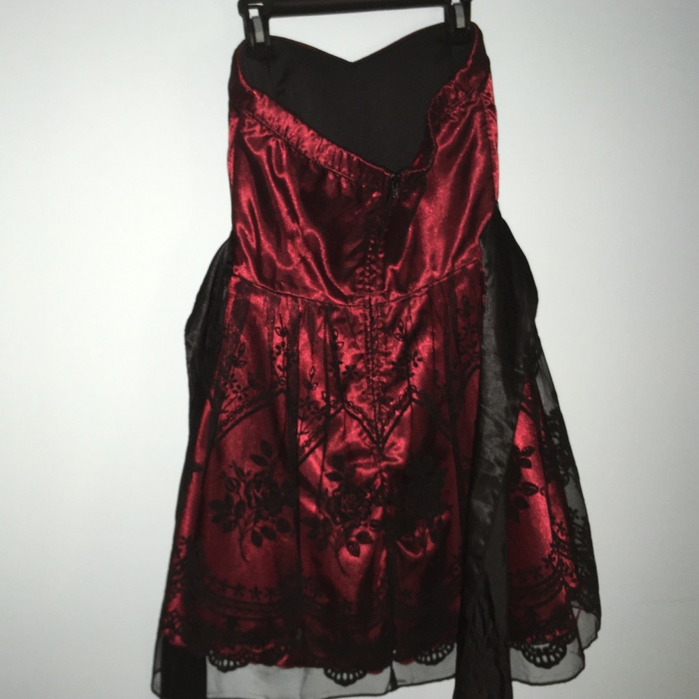 Dress - Picture 2 of 3