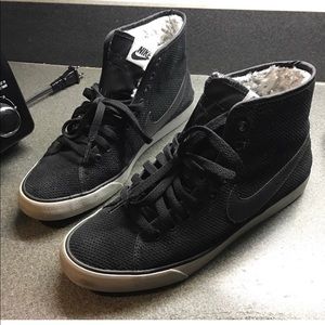 Nike mid tops