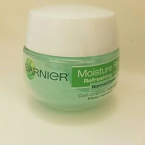Garnier Moisture Rescue